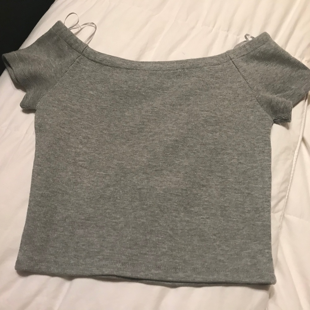 Signature Short-Sleeved Grey Crop Tank M